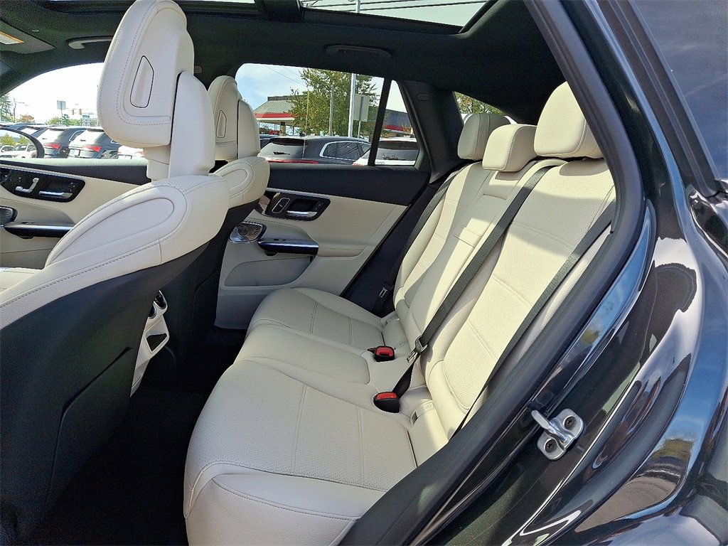 New 2026 Mercedes-Benz GLC 300 4MATIC image 11