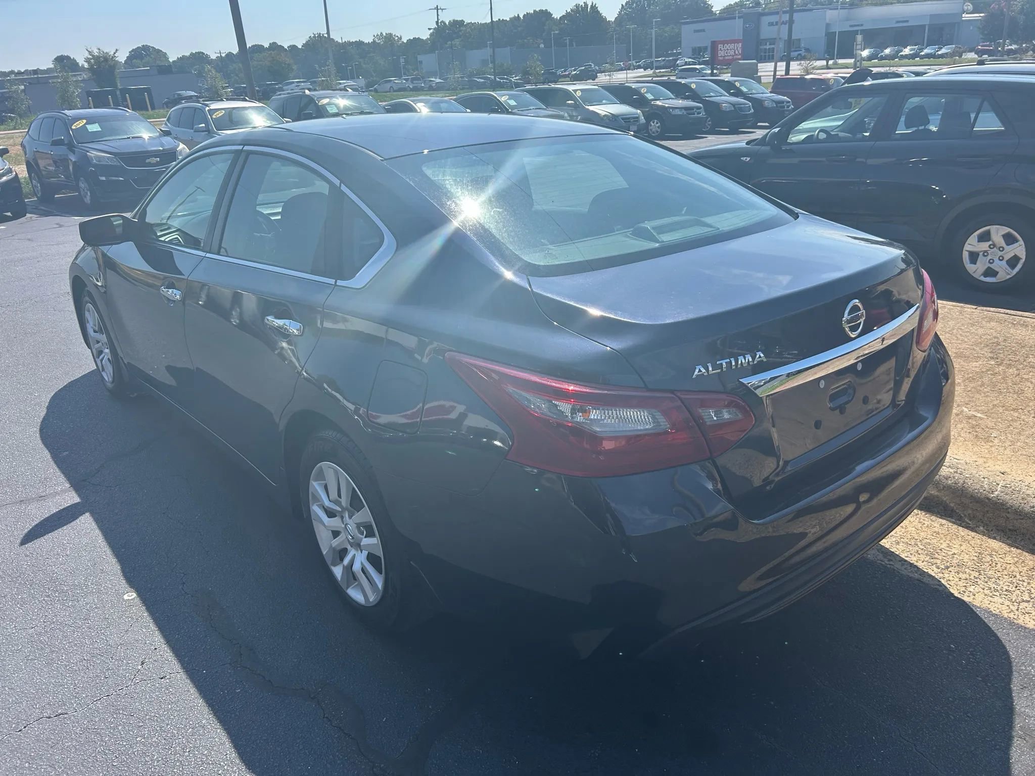 Used 2018 Nissan Altima 2.5 S w/ S Convenience Package image 5