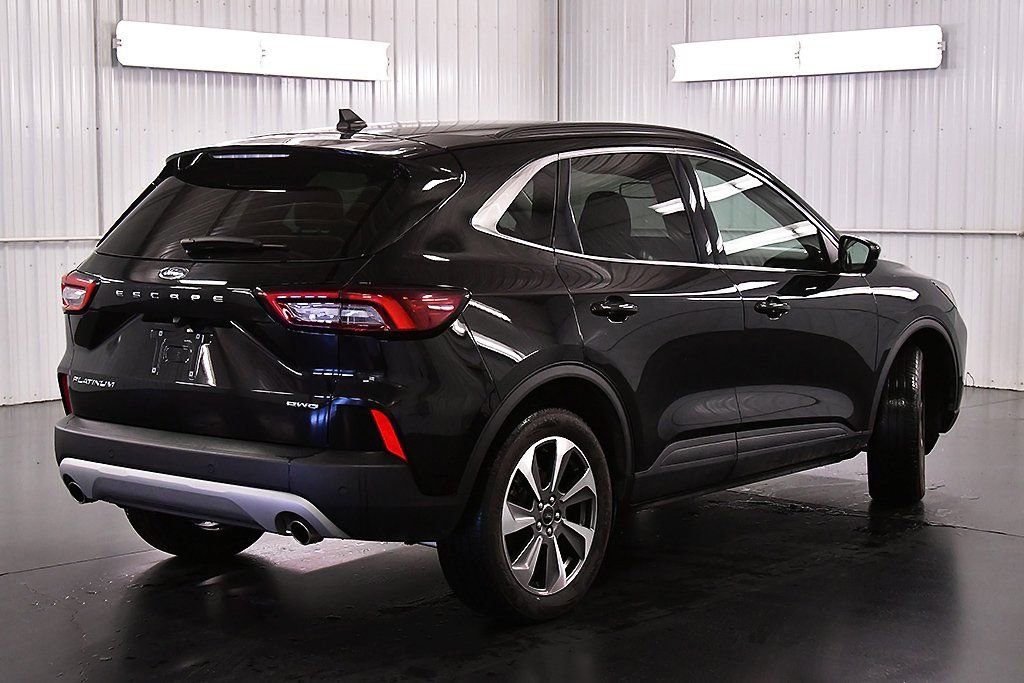 Used 2024 Ford Escape Platinum image 7