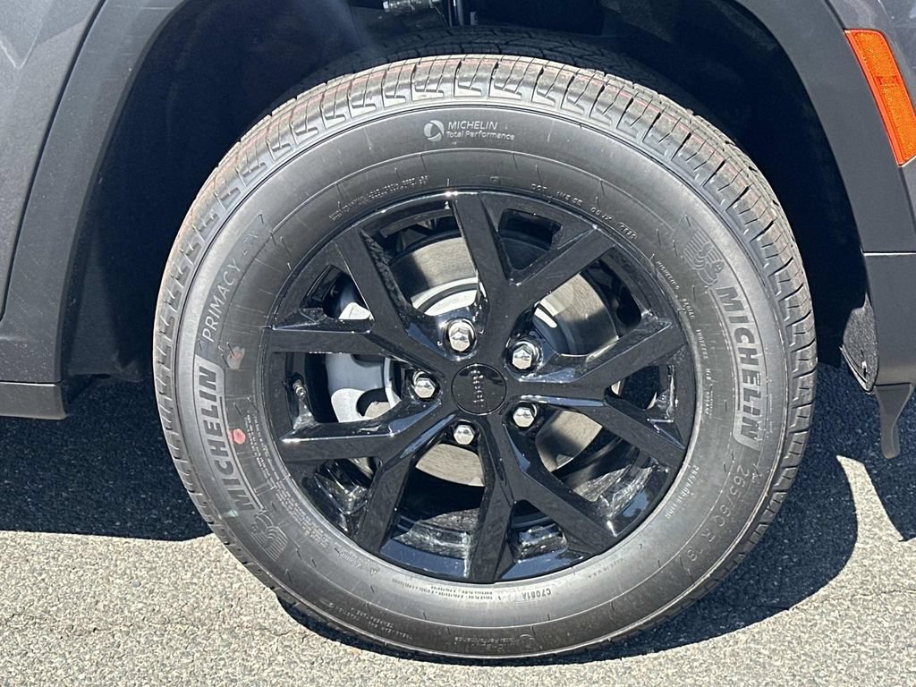 New 2026 Jeep Grand Cherokee Altitude AWD/4WD image 11