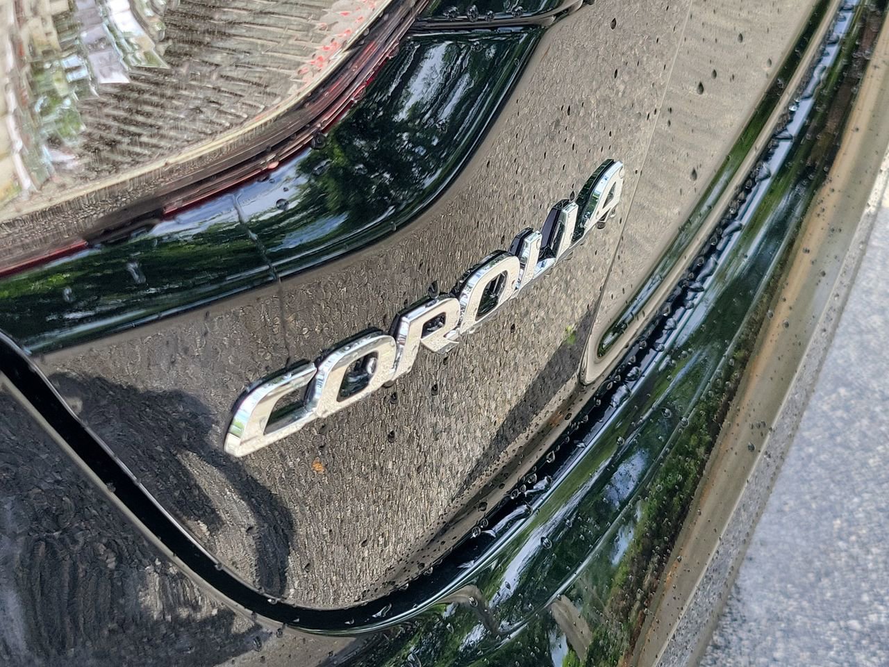 Used 2026 Toyota Corolla LE image 6