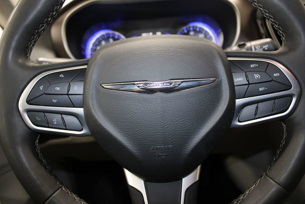 Used 2023 Chrysler Voyager LX FWD image 28