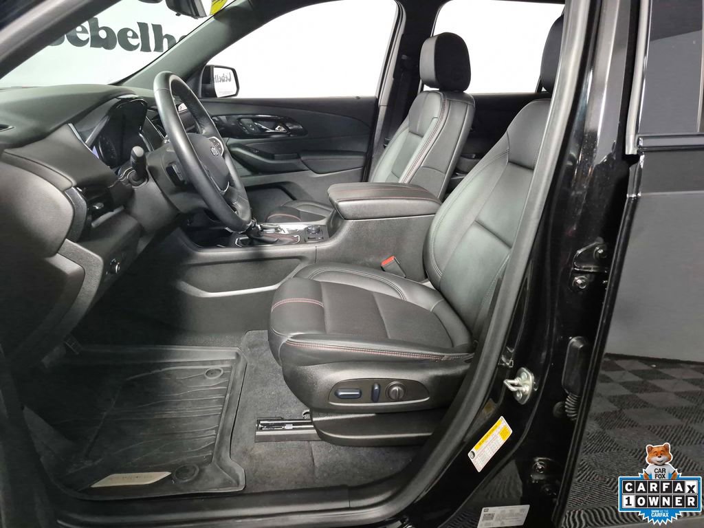 Used 2023 Chevrolet Traverse RS w/ LPO, Floor Liner Package AWD/4WD image 9