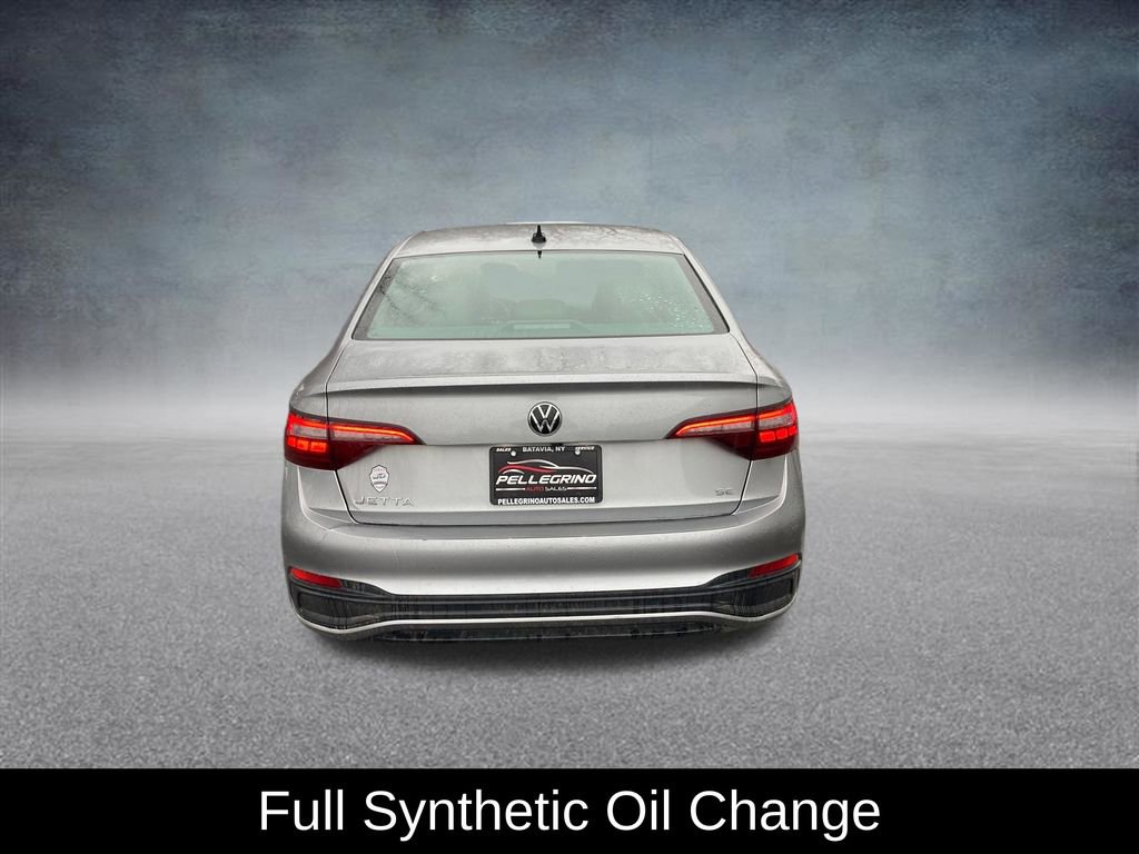Used 2023 Volkswagen Jetta SE image 5