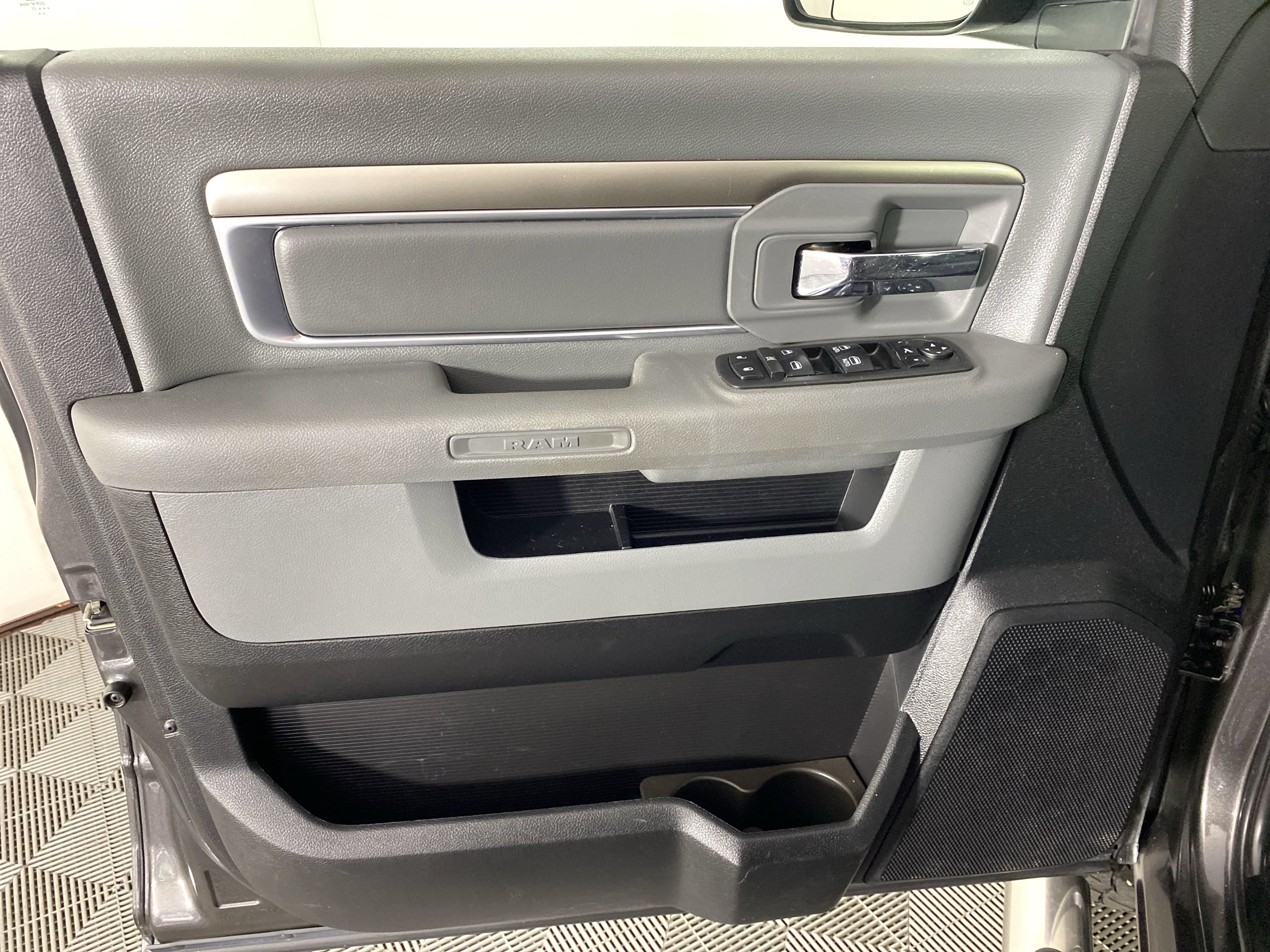 Used 2017 RAM 2500 Big Horn AWD/4WD image 13