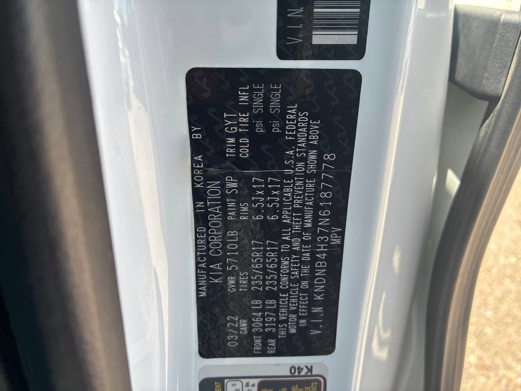 Used 2022 Kia Carnival LX FWD image 26