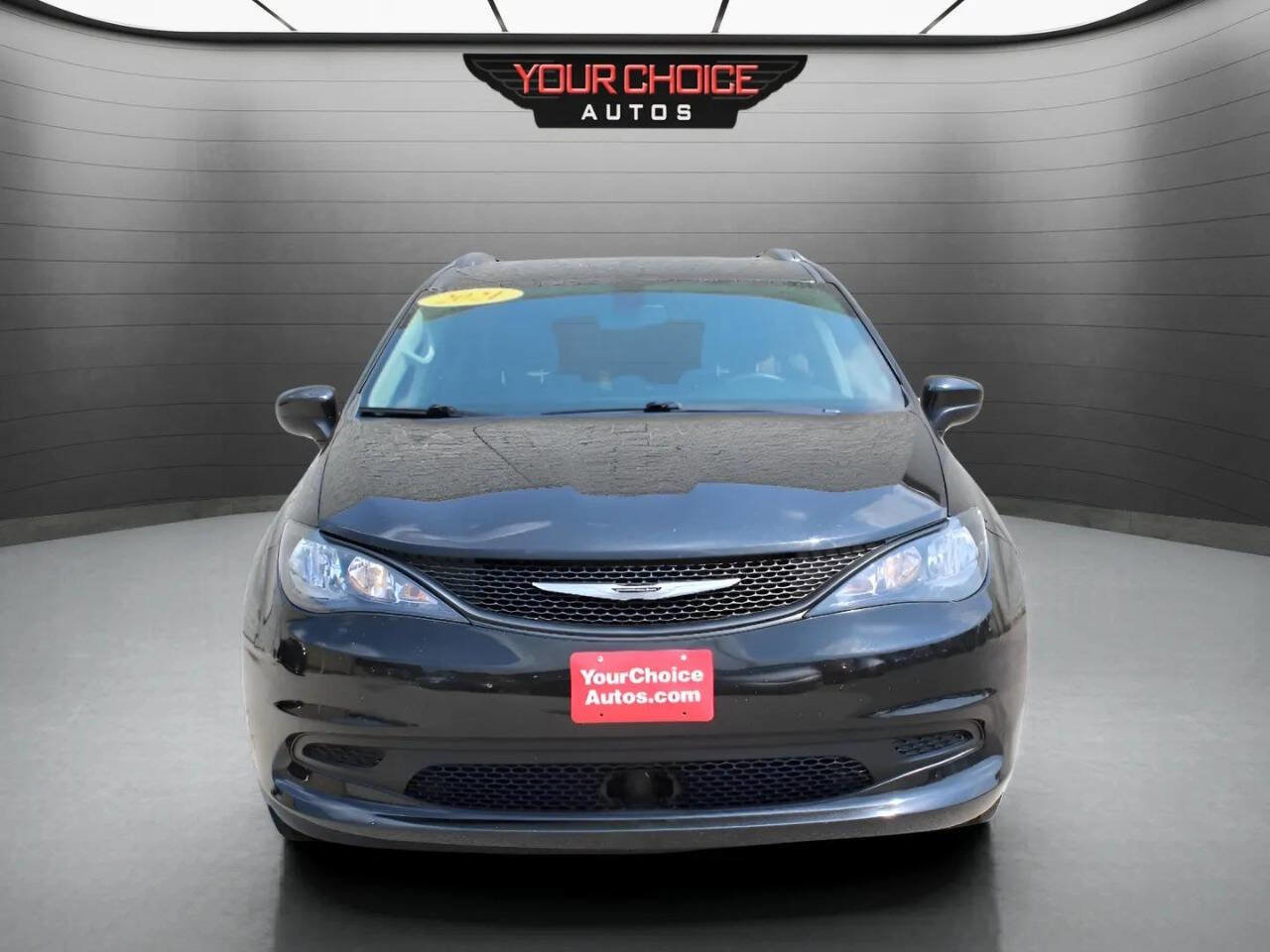 Used 2021 Chrysler Voyager Lxi image 8