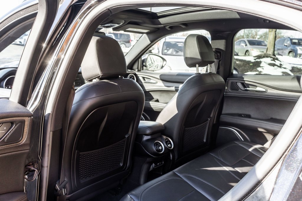 Used 2022 Alfa Romeo Stelvio Ti w/ Active Assist Plus Package image 29