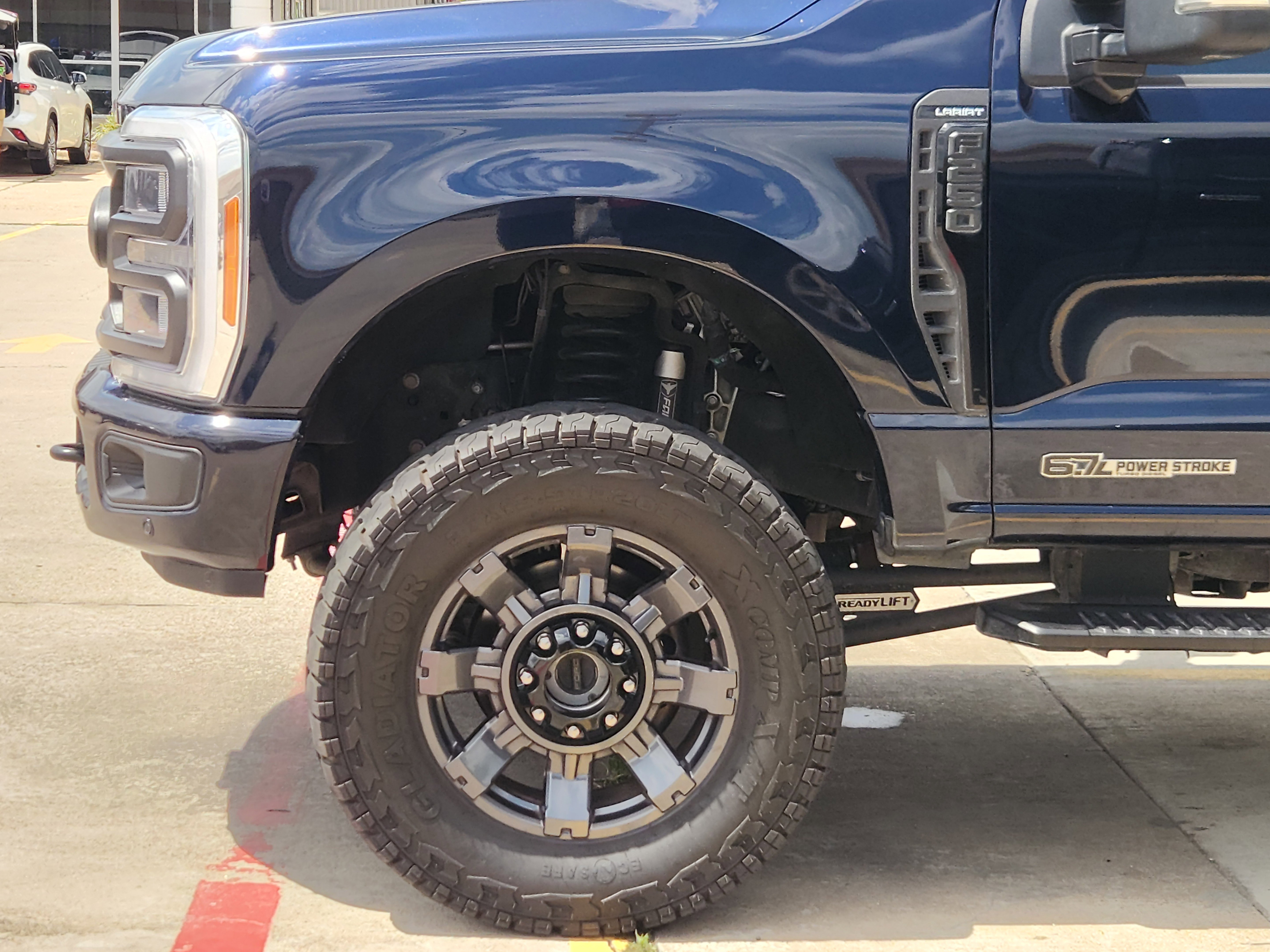 Certified 2023 Ford F250 4x4 Crew Cab Super Duty image 5