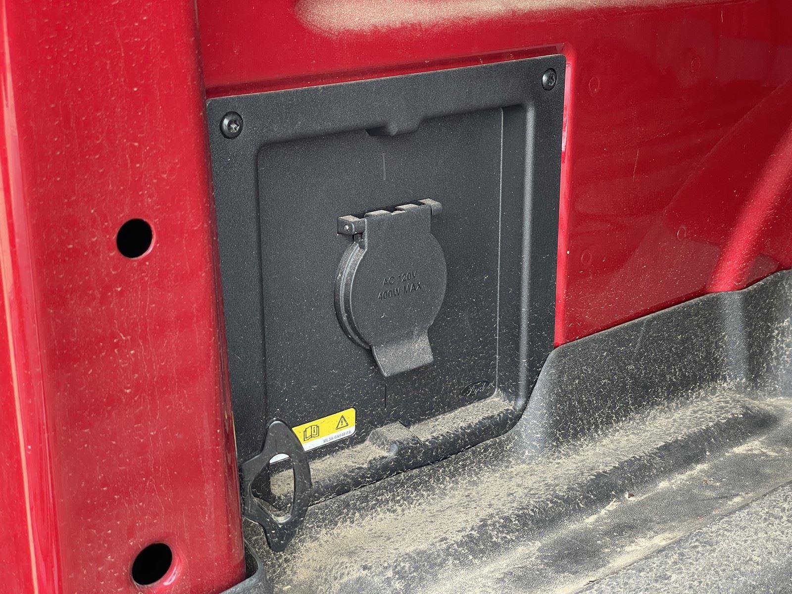 Used 2022 Ford F150 Lariat image 48