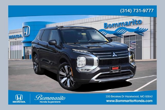Used 2025 Mitsubishi Outlander SE