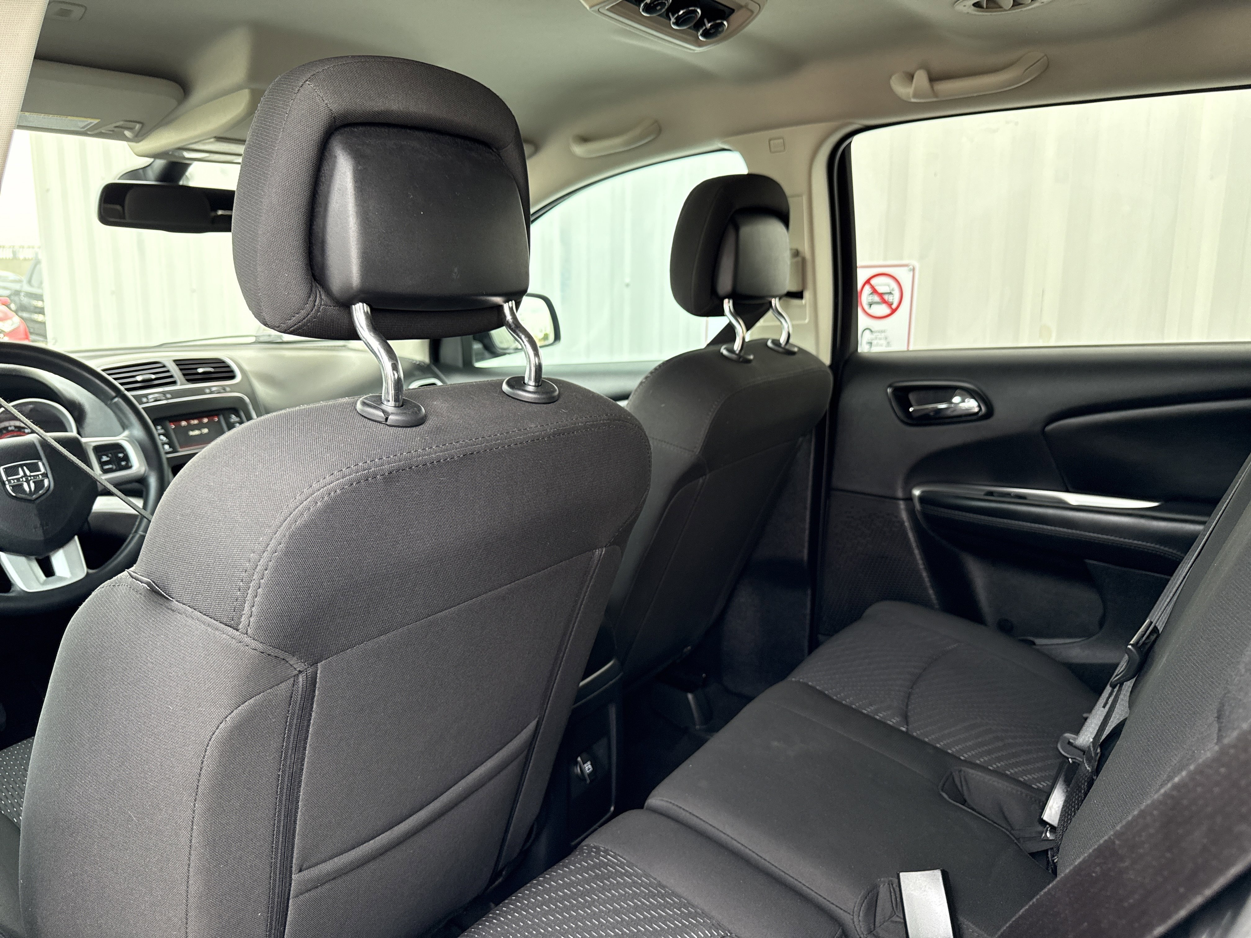 Used 2018 Dodge Journey SE w/ Popular Equipment Group image 23