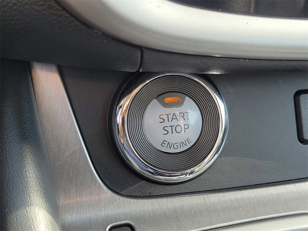 Used 2022 Nissan Murano S image 8