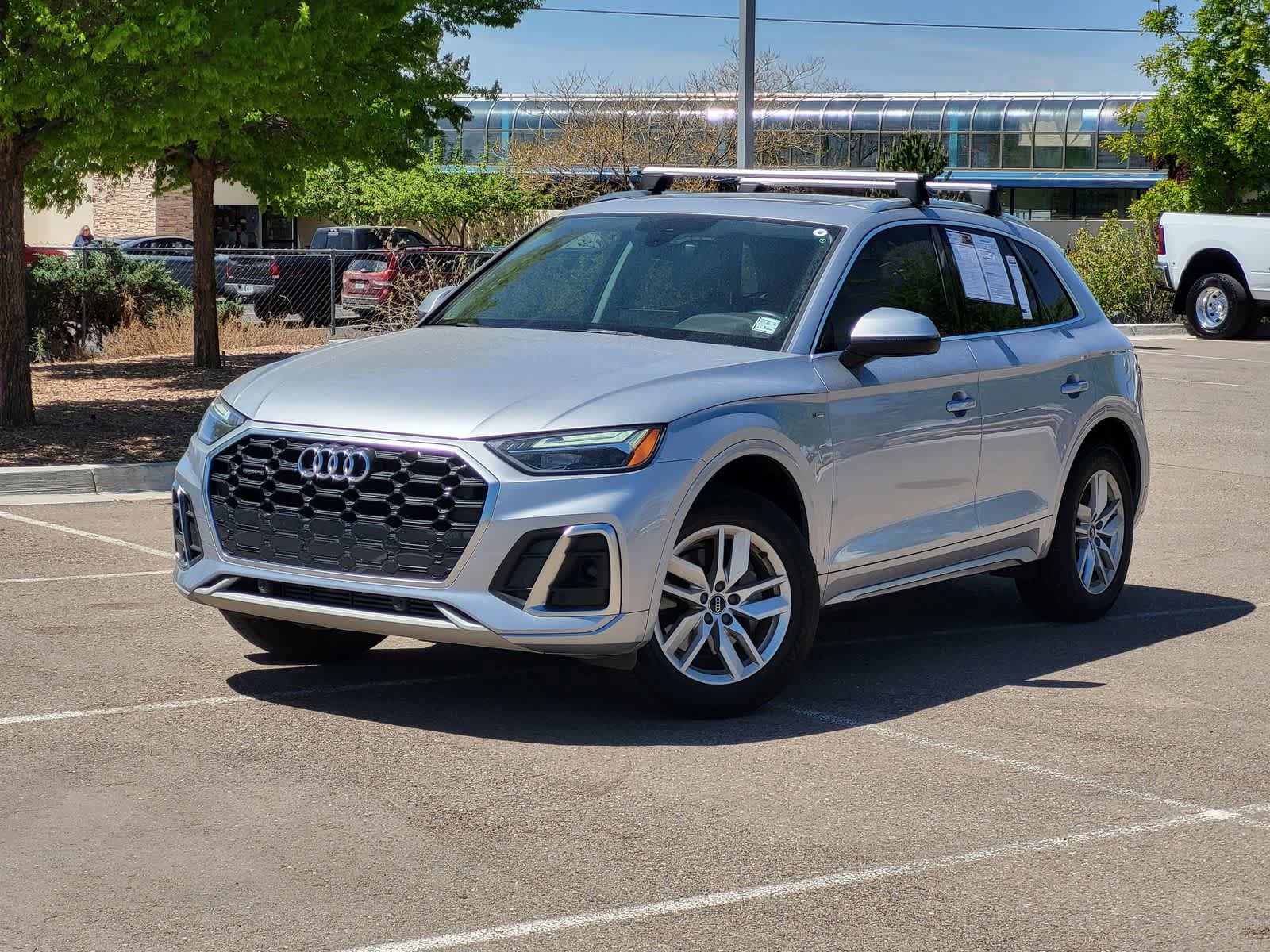 Used 2022 Audi Q5 2.0T Premium w/ Convenience Package AWD/4WD image 1