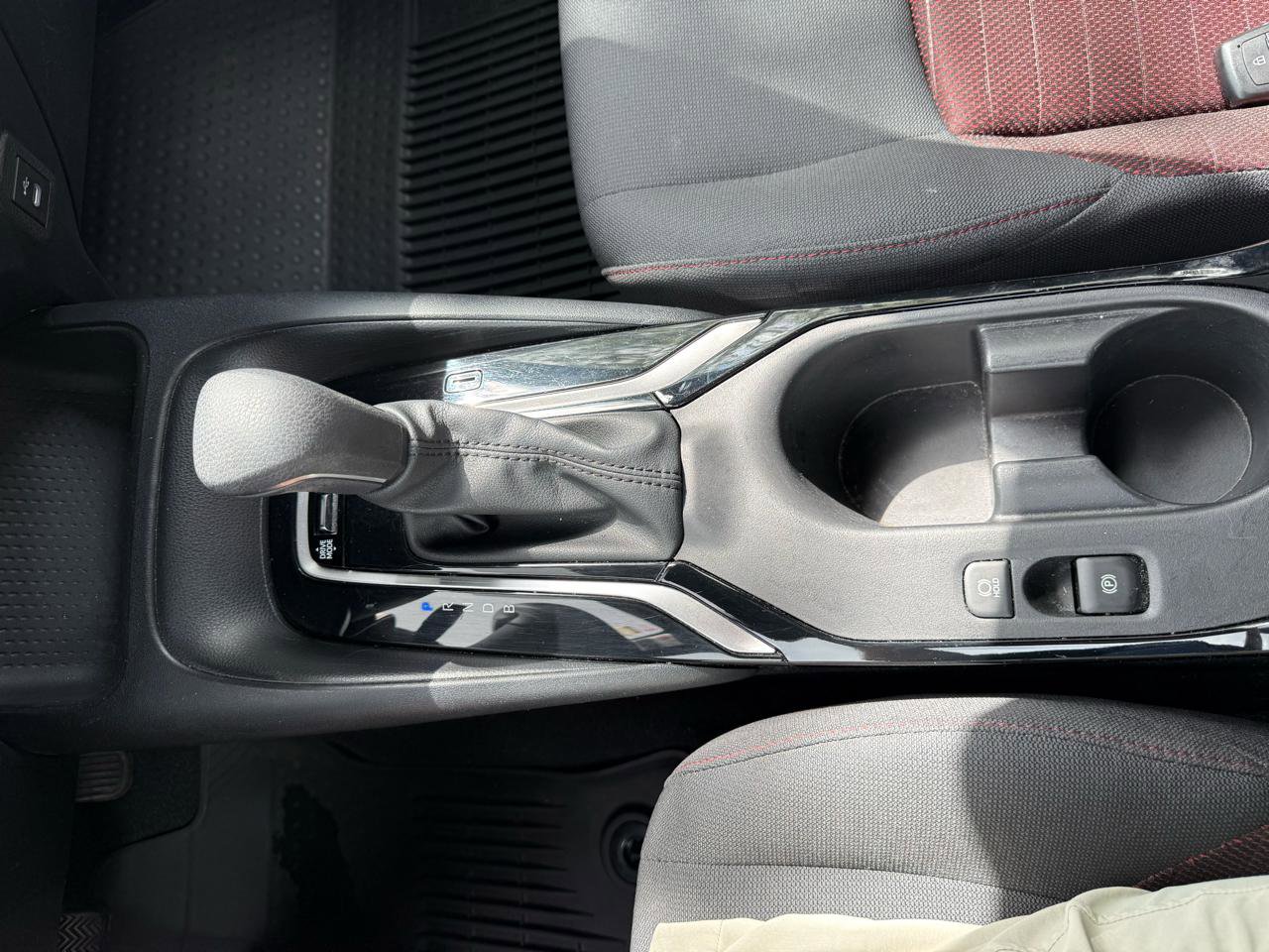 Used 2023 Toyota Corolla SE image 16