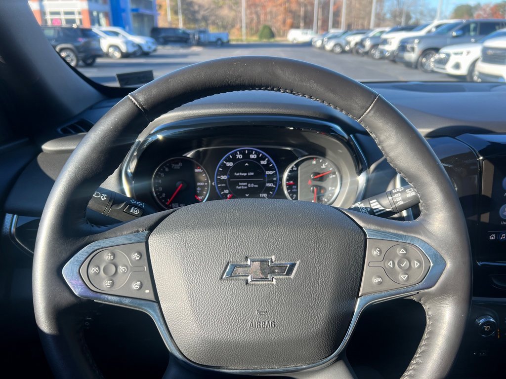 Used 2022 Chevrolet Traverse Premier w/ Redline Edition image 8