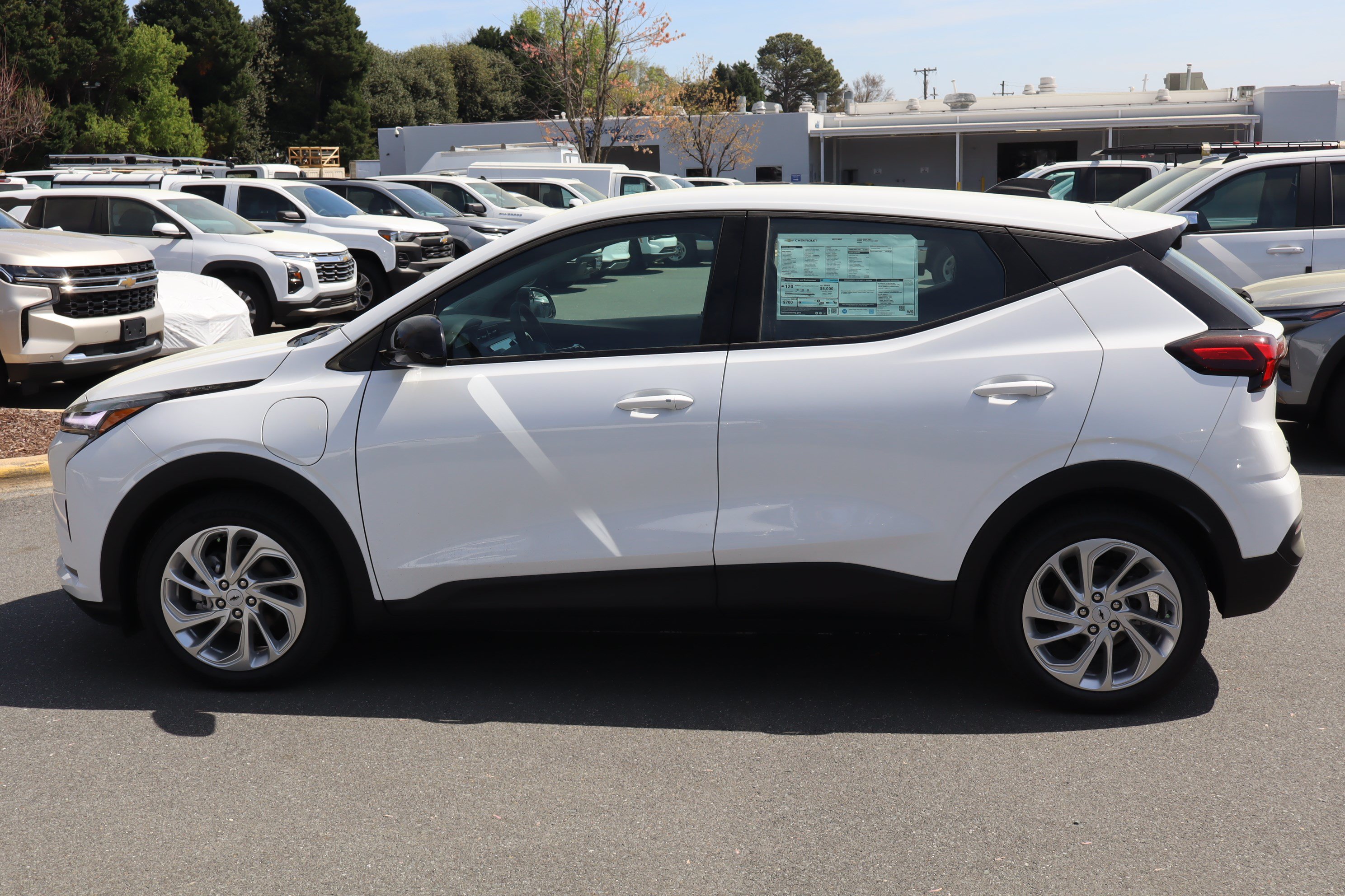 New 2027 Chevrolet Bolt LT w/ Comfort Package FWD image 6