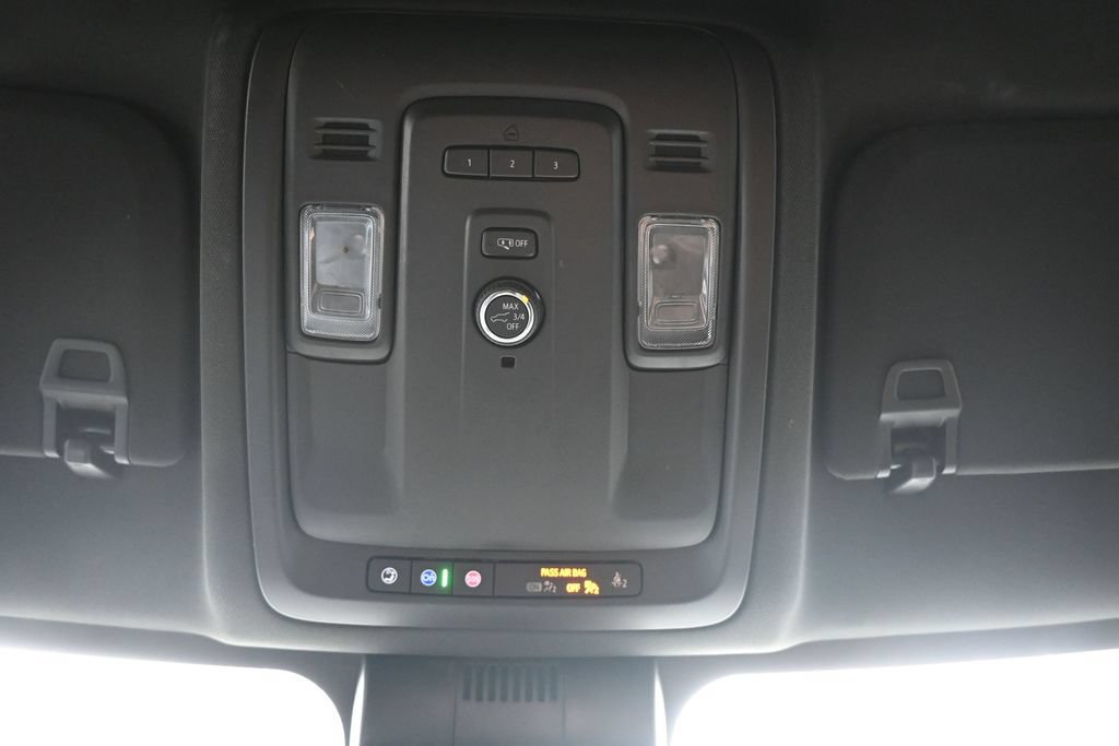 Used 2024 GMC Yukon SLT AWD/4WD image 21