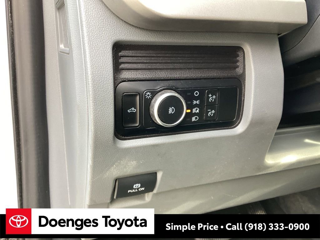 Used 2024 Ford F250 XLT image 19