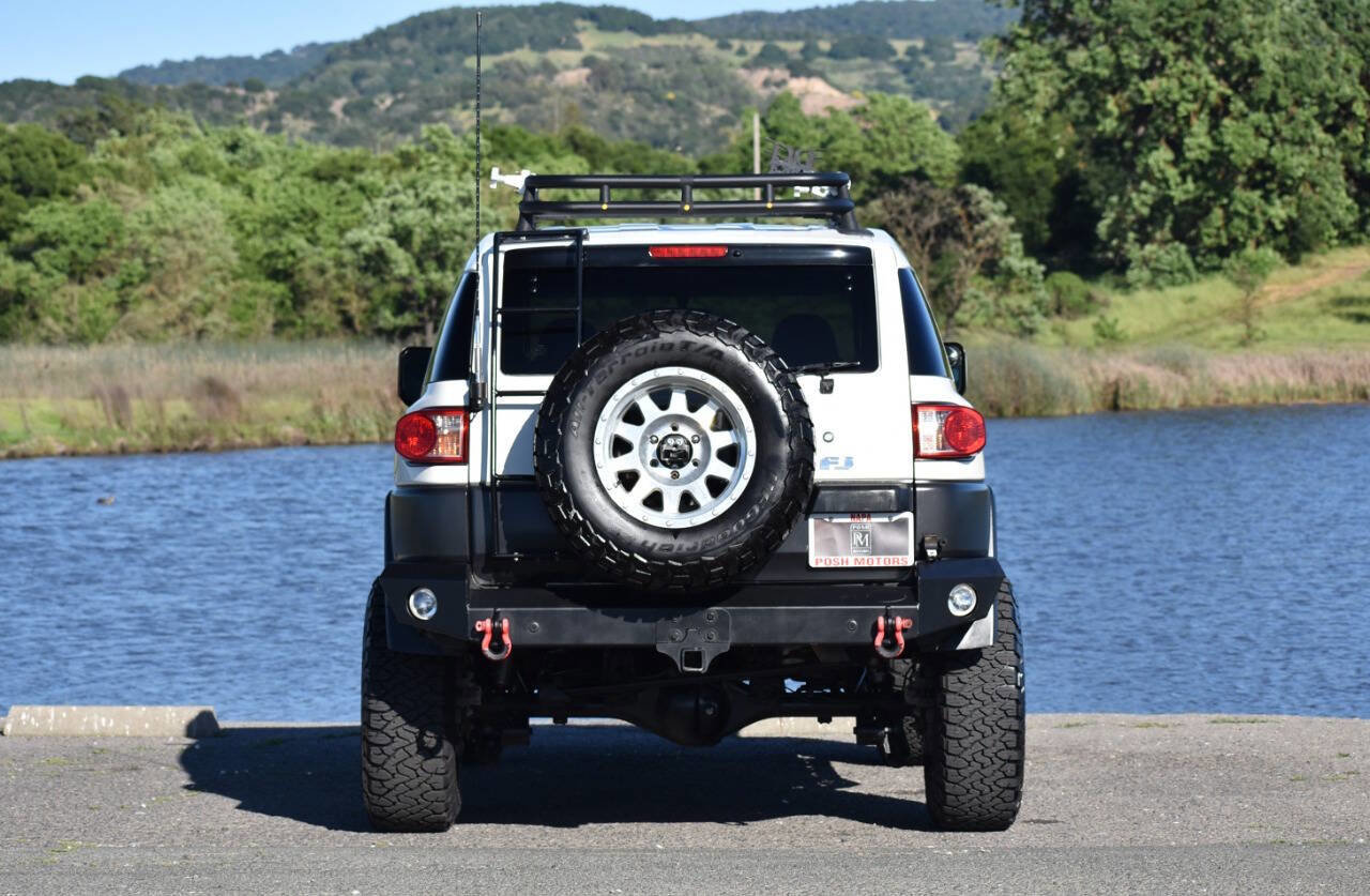 Used 2010 Toyota FJ Cruiser 4WD image 16