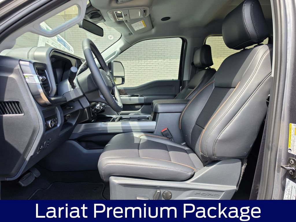 New 2026 Ford F250 Lariat w/ Black Appearance Package AWD/4WD image 7
