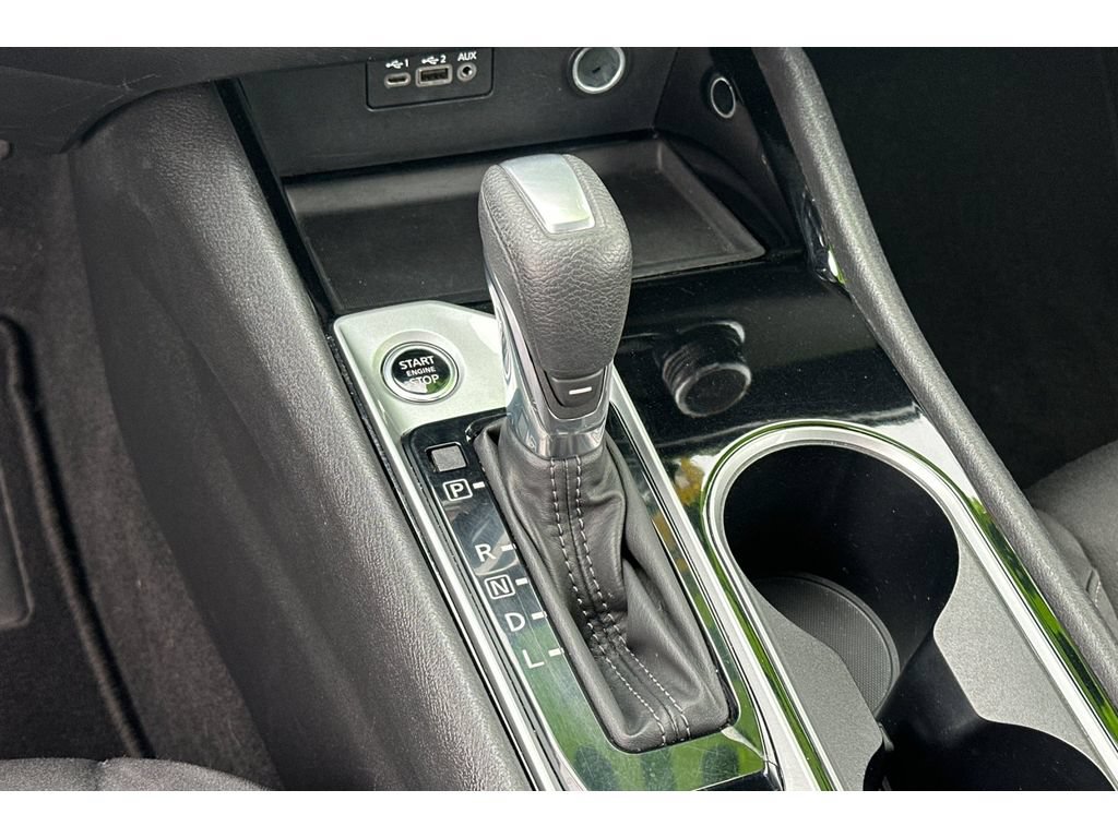 Used 2024 Nissan Altima 2.5 SV FWD image 22