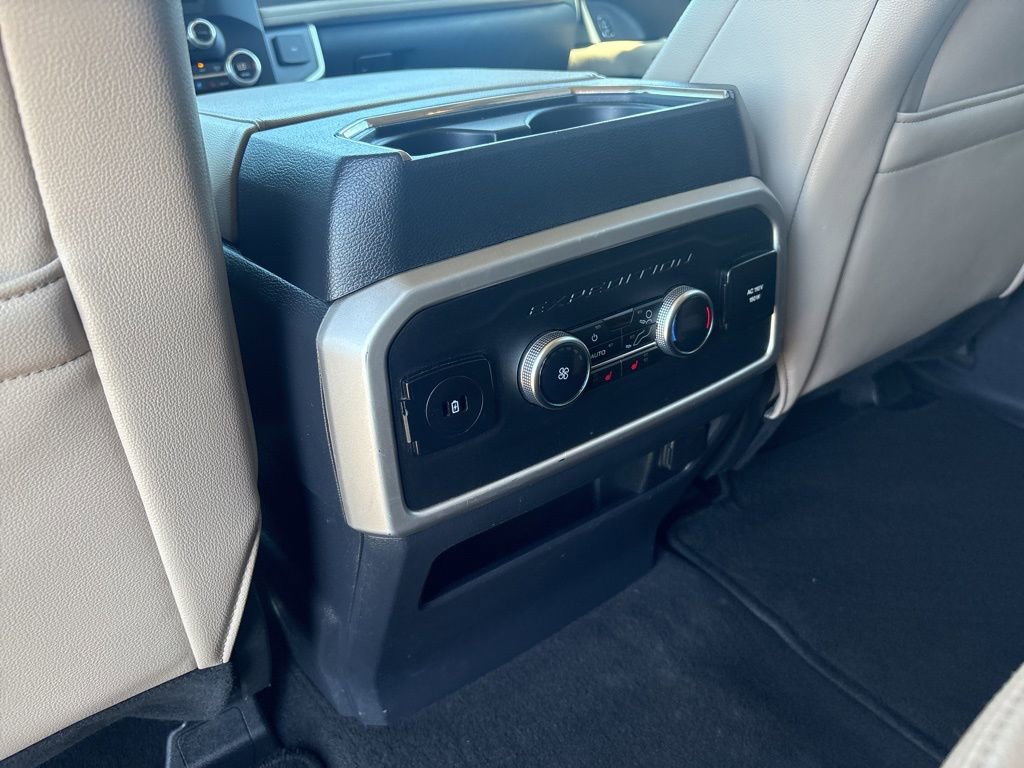 Used 2024 Ford Expedition Max Limited AWD/4WD image 30