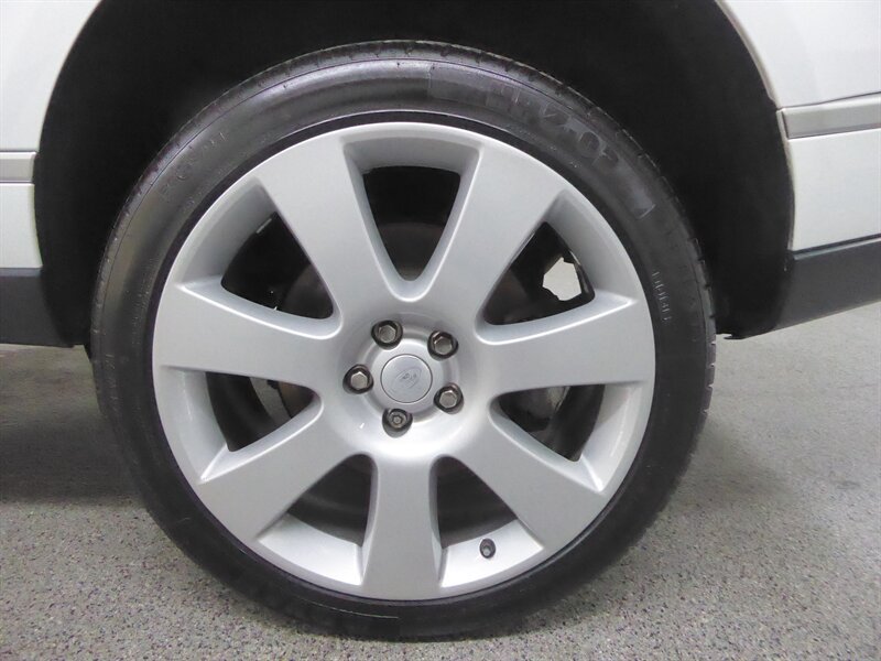 Used 2015 Land Rover Range Rover Long Wheelbase Autobiography AWD/4WD image 39