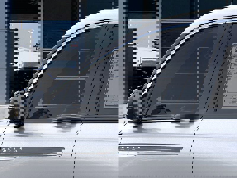 New 2026 Lincoln Nautilus Premier image 20