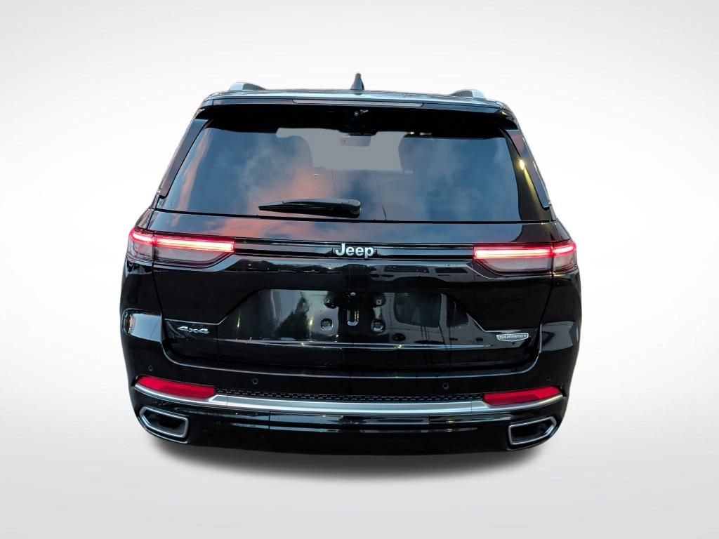 Certified 2022 Jeep Grand Cherokee Summit w/ Adv Protech Group IV image 4