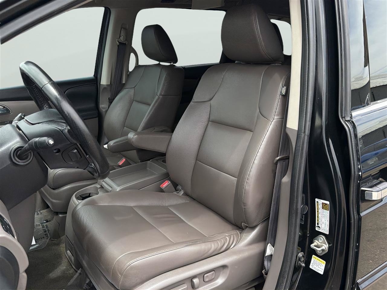 Used 2016 Honda Odyssey Touring Elite image 13