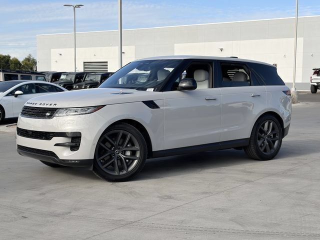 Used 2025 Land Rover Range Rover Sport SE AWD/4WD image 2