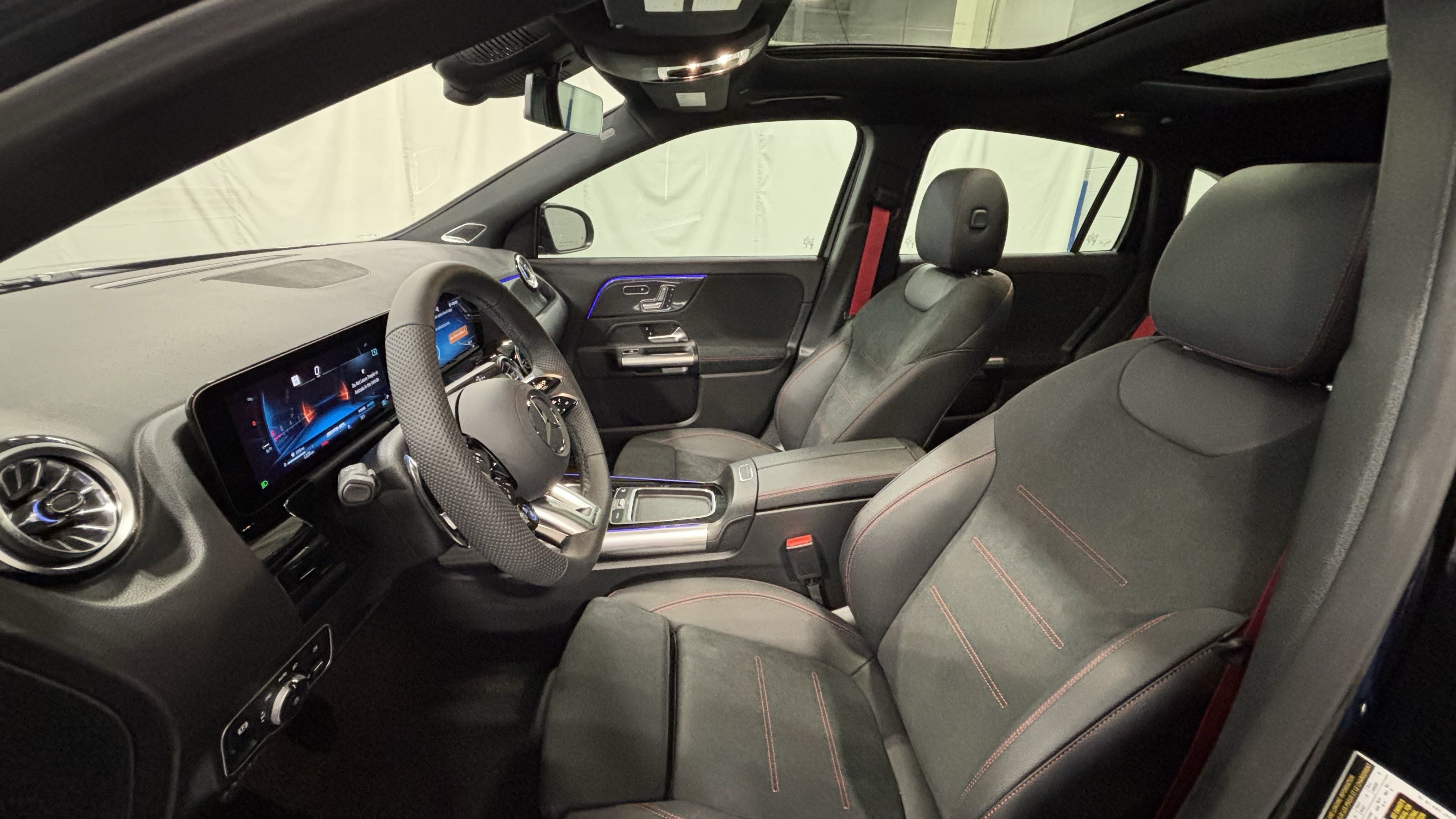 New 2026 Mercedes-Benz GLA 35 AMG 4MATIC image 14