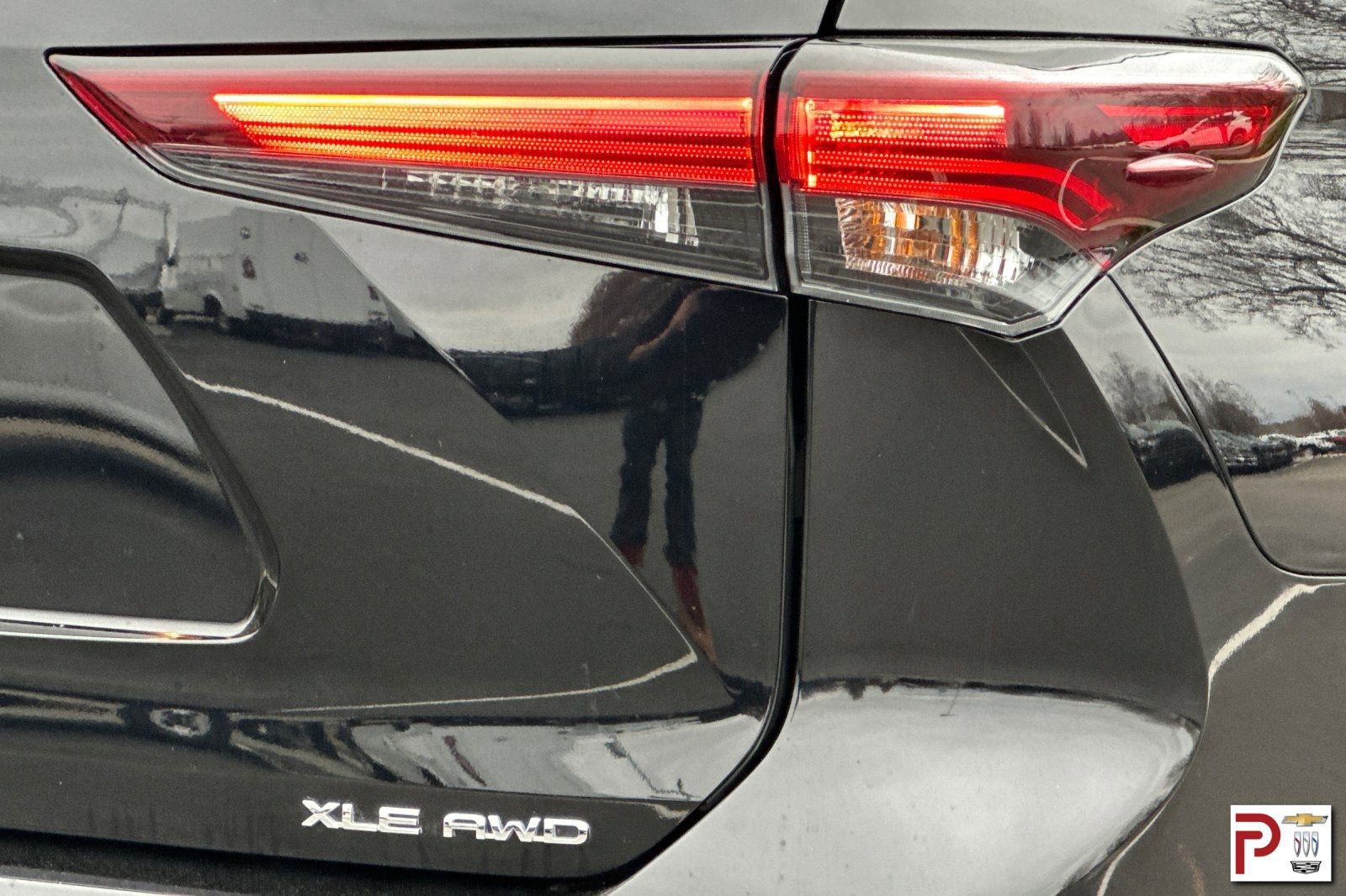 Used 2024 Toyota Highlander XLE image 37