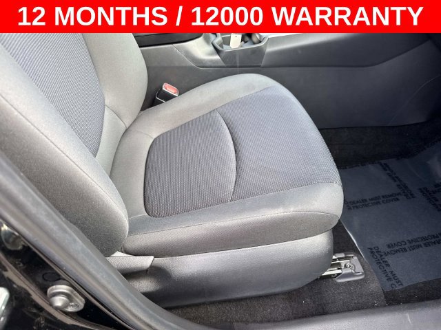 Used 2019 Toyota RAV4 LE FWD image 10