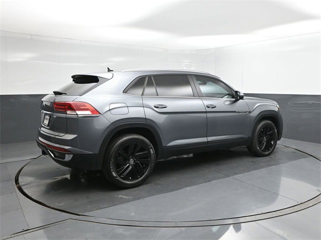 Certified 2023 Volkswagen Atlas Cross Sport SE image 11