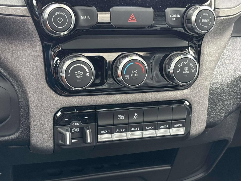 New 2026 RAM 3500 Tradesman w/ Chrome Appearance Group A AWD/4WD image 8