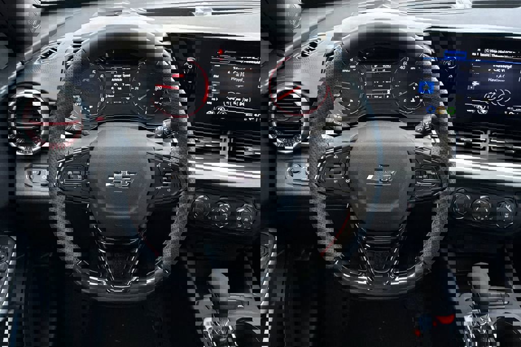 New 2026 Chevrolet Trax RS image 14