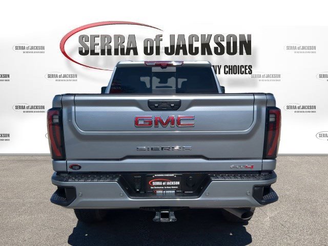 Used 2025 GMC Sierra 2500 AT4 w/ AT4 Premium Plus Package image 8