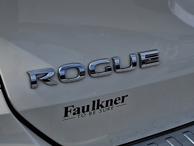 Used 2020 Nissan Rogue SV w/ Premium Package image 30