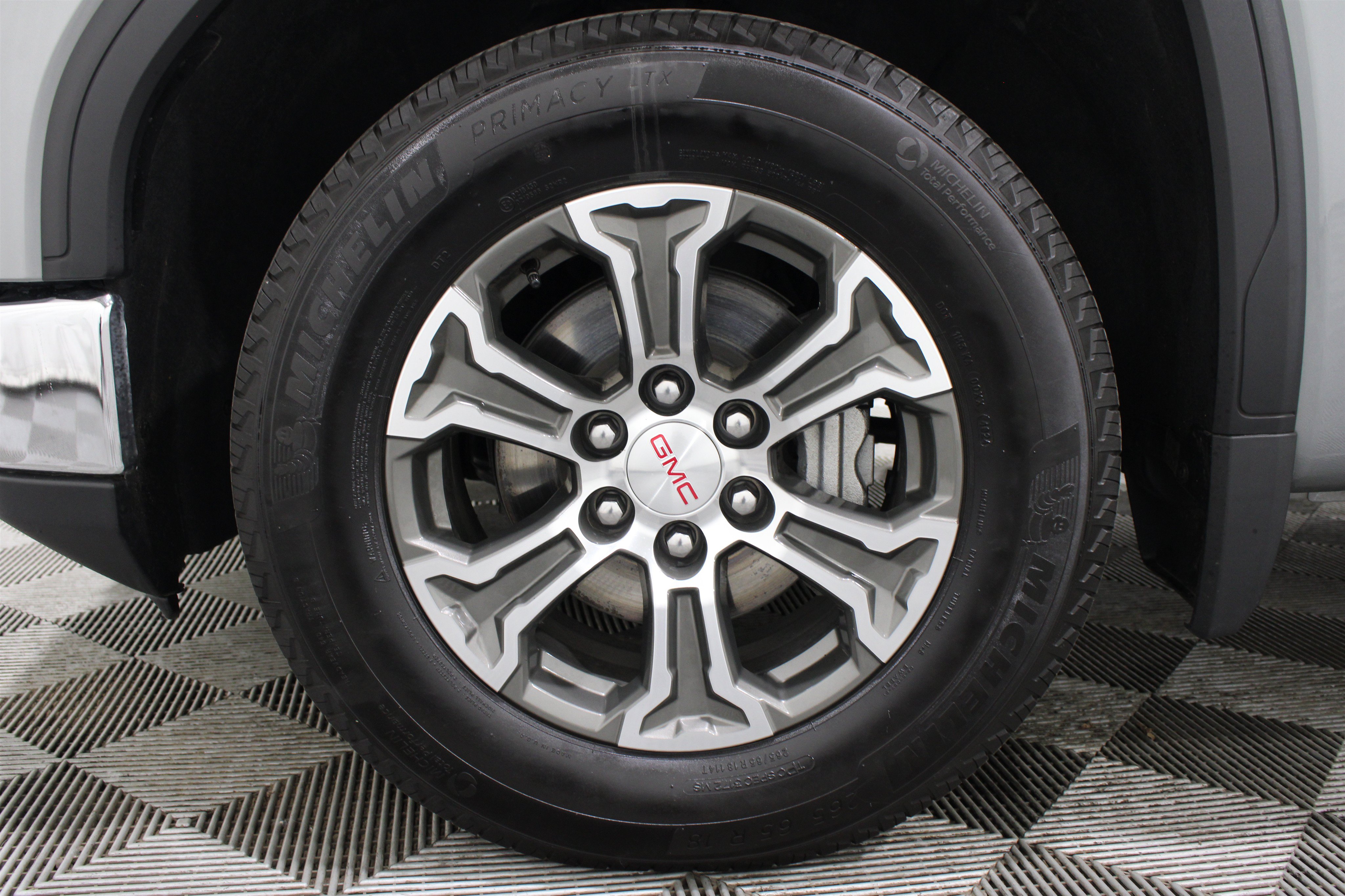 Used 2025 GMC Sierra 1500 SLT RWD image 35