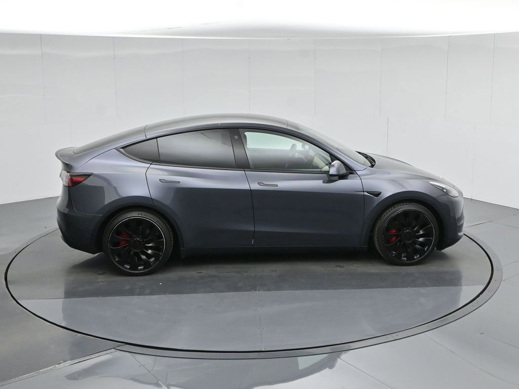 Used 2022 Tesla Model Y Performance AWD/4WD image 35