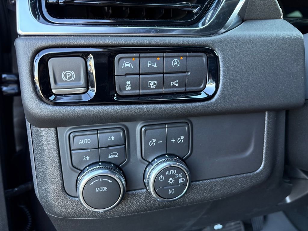 New 2026 GMC Yukon Elevation w/ LPO, Floor Liner Package AWD/4WD image 22