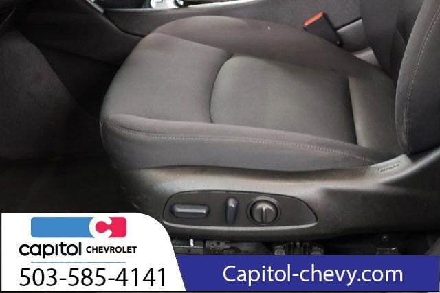 Used 2024 Chevrolet Malibu LT image 14