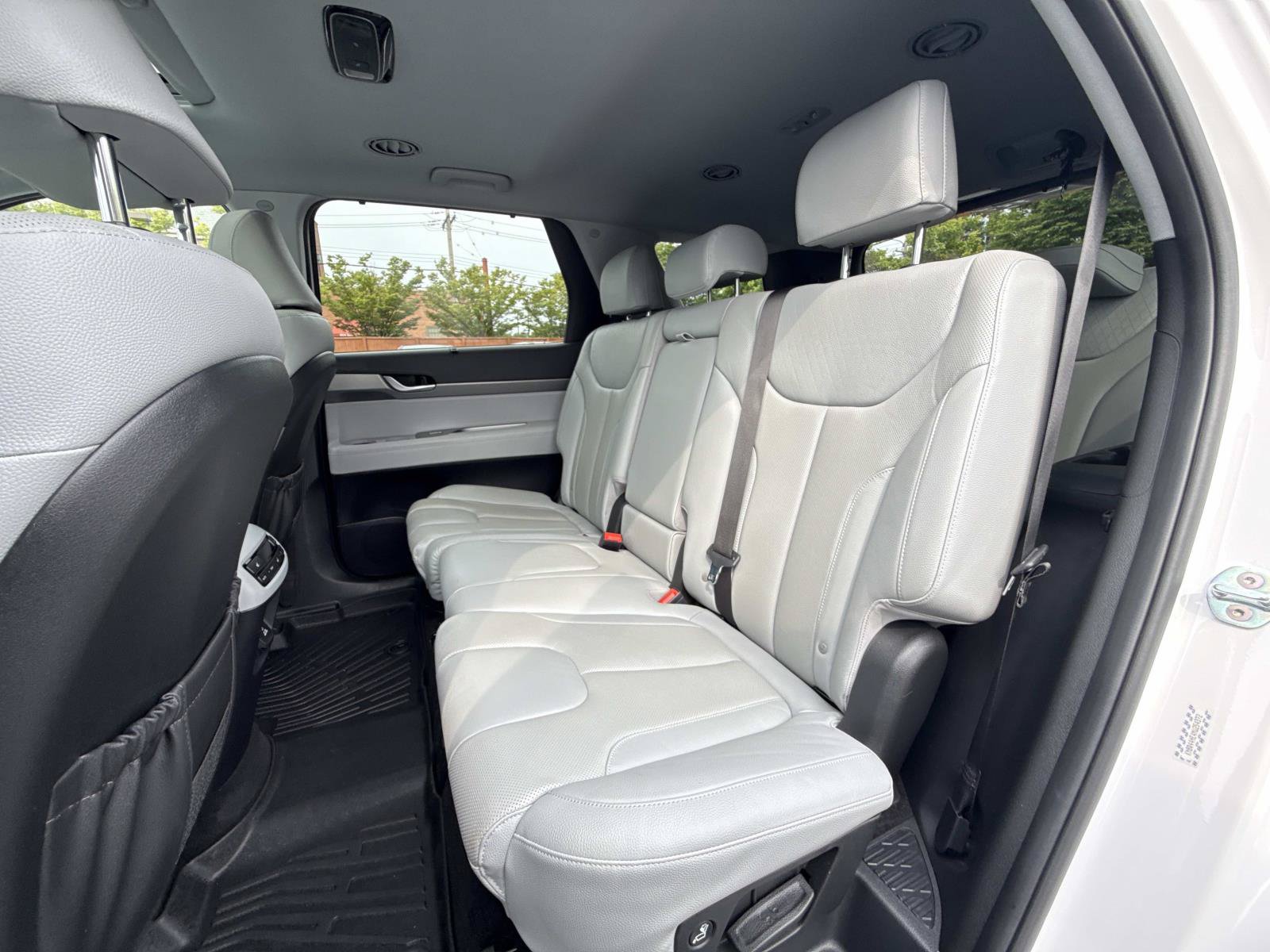 Used 2021 Hyundai Palisade SEL FWD image 14