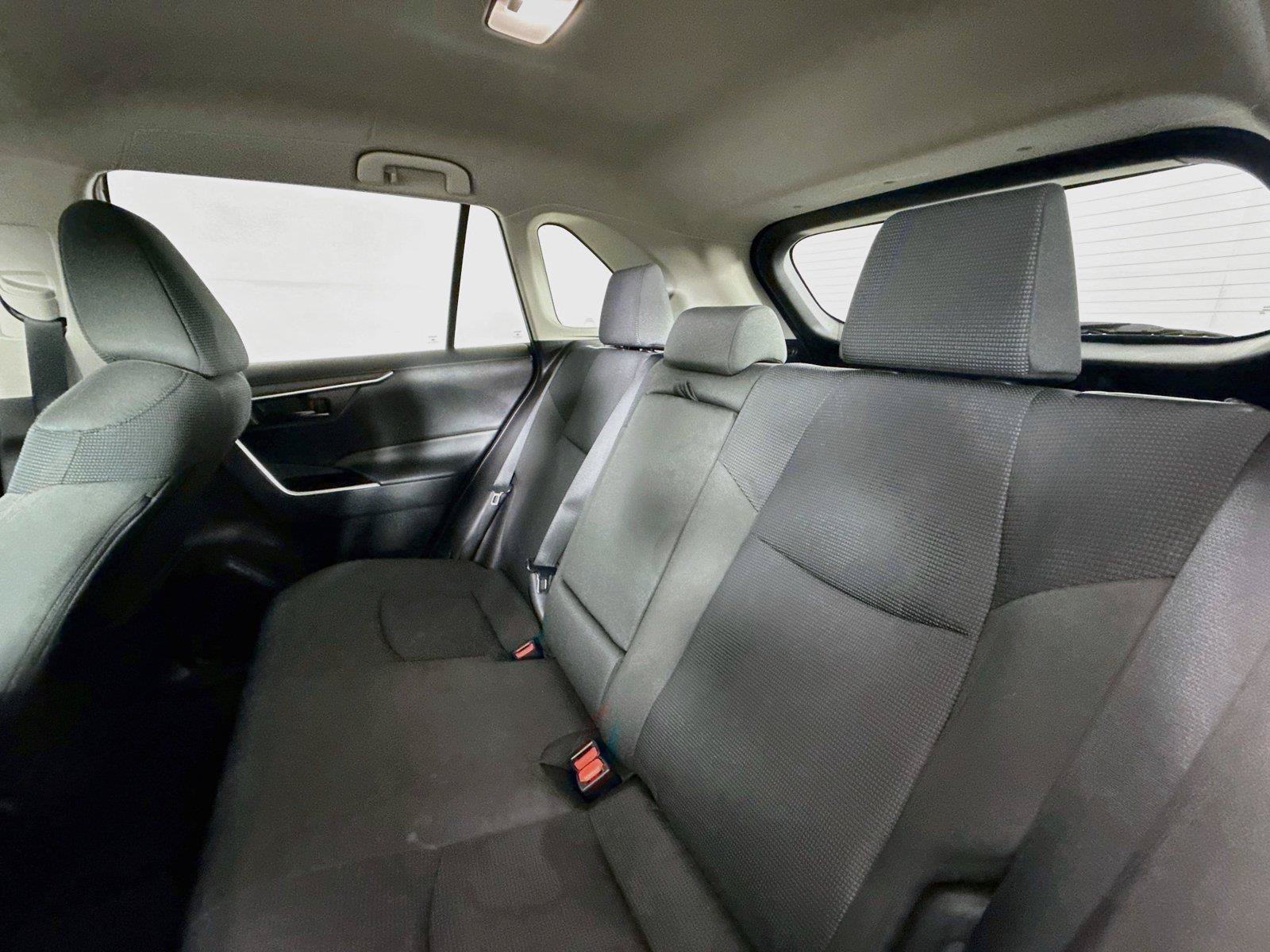 Certified 2025 Toyota RAV4 LE AWD/4WD image 27