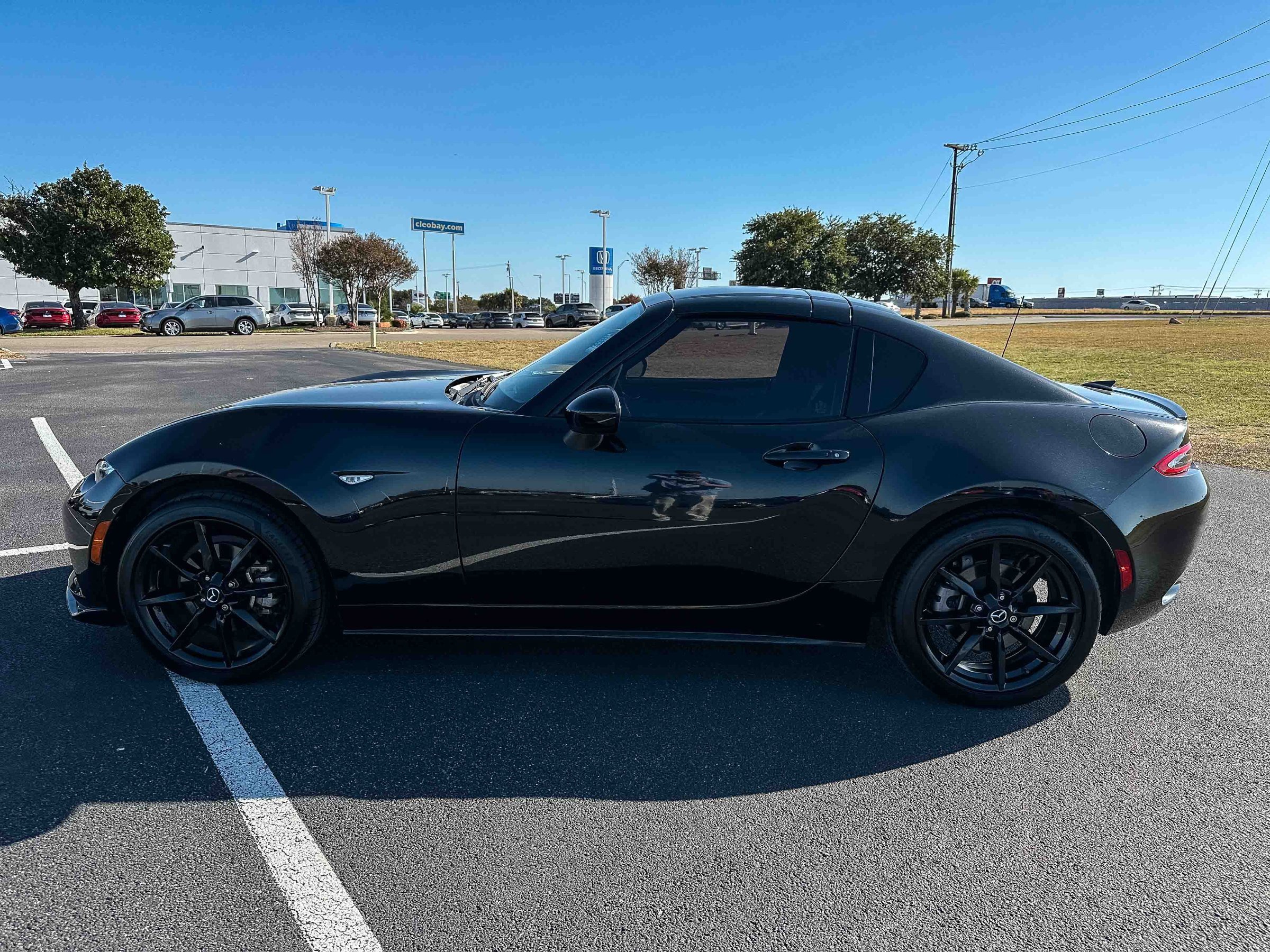 Used 2021 MAZDA MX-5 Miata RF Club image 9