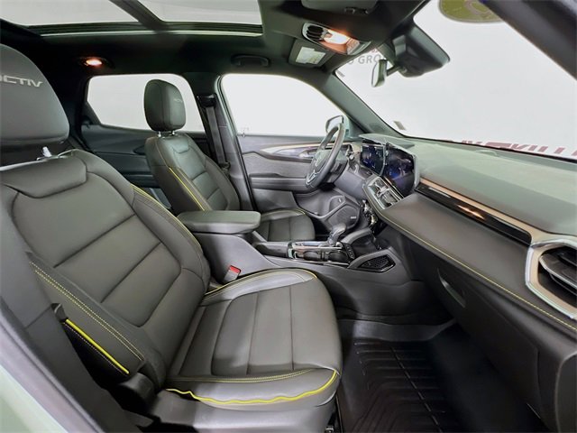 Used 2025 Chevrolet TrailBlazer ACTIV w/ Convenience Package image 41