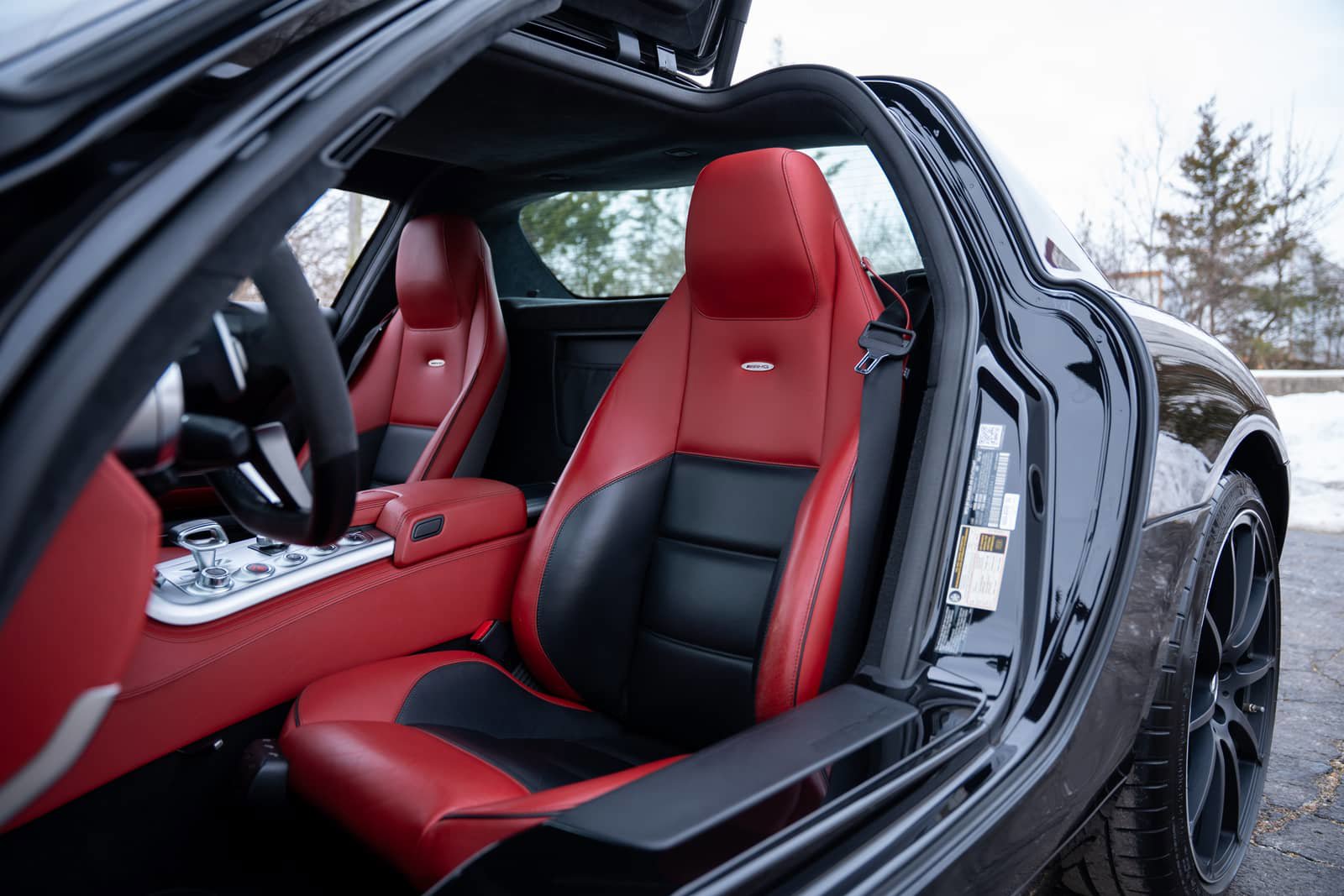 Used 2012 Mercedes-Benz SLS AMG Coupe image 18