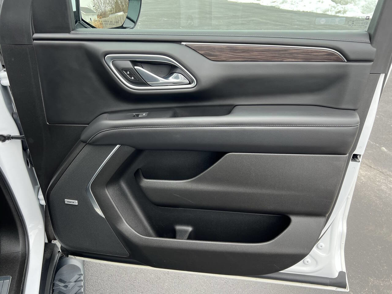 Used 2021 Chevrolet Suburban Z71 w/ Z71 Signature Package image 34